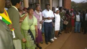Some of the war veterans that thronged the Harare Magistrates' Courts to give support to their arrested leader Douglas Mahiya. / Photo Credit: VOA Zimbabwe